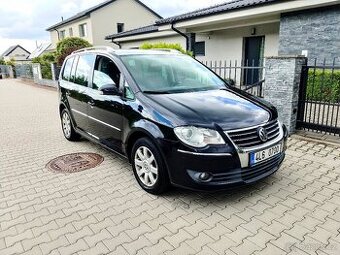 PRODÁM KRÁSNÝ VŮZ WV TOURAN FACELIFT 1.9 TDI 77KW BEZ KOROZE