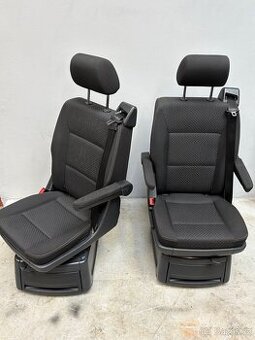 Sedadla Otočná Vw Multivan T6 Isofix Výborný stav