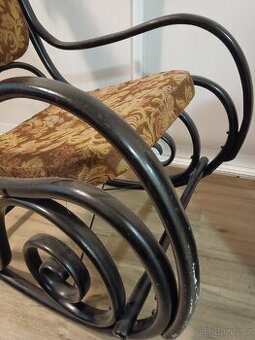 Houpací křeslo Thonet