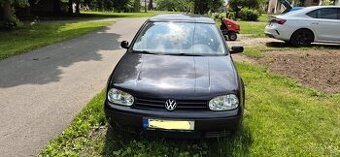 VW Golf IV 2001 1.6 benzín
