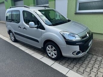 Citroen Berlingo Multispace XTR 1,6 HDi 1. majitel nové v ČR