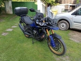 Suzuki V Strom 800 DE