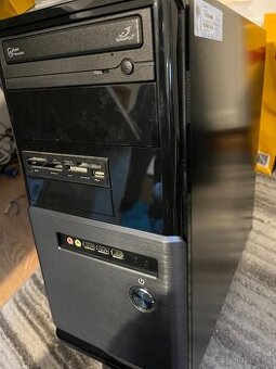 Nevyužívaný,hotový a kompletní rychlý PC i3-10105+8G+SSD