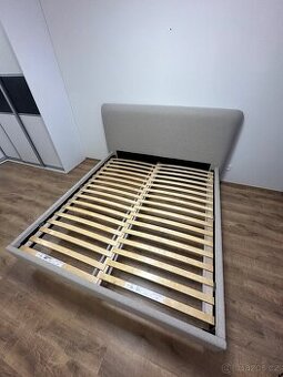 Nová manželská postel 180x200 - včetně roštů