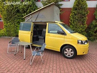 VW T5 California 2.0 TDI 103 kW,2013,serviska,kemp