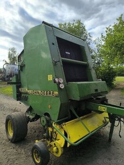 Lis na kulaté balíky