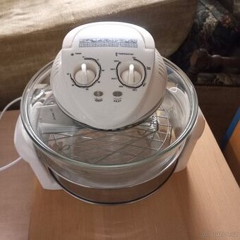 Horkovzdušná trouba.