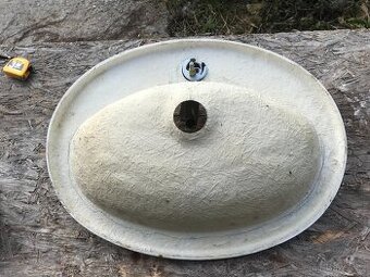 zápustné umyvadlo oválné