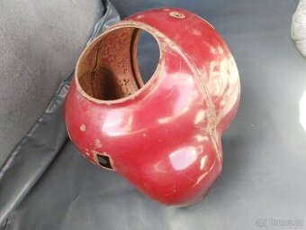 Maska s lemem JAWA Pérák