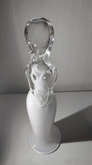 Skleněná figuralní plastika slečny -opal + číré sklo 36 cm - 1