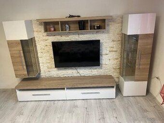 Obývací stěna, postel, noční stolek, komoda, stůl