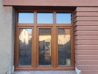 Plastové okno 2sklo 137.5x129 cm