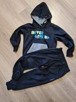 Teplakova souprava Lewro