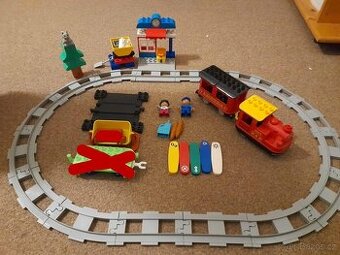 DUPLO Nákladní vlak, parní vlak, závodní auta a drobky