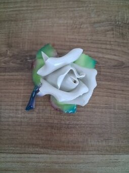 Porcelánová růže