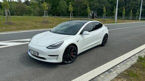 Tesla 3 Performance AWD, 2020, odpočet DPH, Autopilot