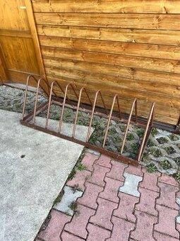 Stojan na kola
