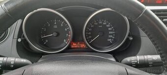 MAZDA 5 1.8 benzín 85kW r.v. 2013 / 7míst