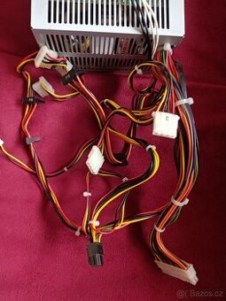 Zdroj 460W
