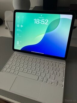 iPad Air 11” M2 128 GB Wi-Fi + Magic Keyboard + Smart Folio