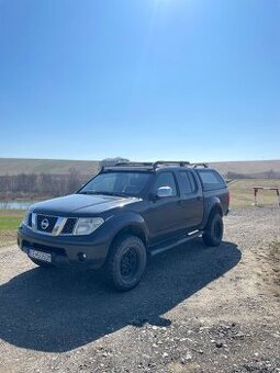 Navara D40
