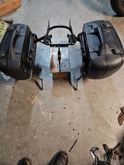 Prodám sadu kufrů Hepco Becker na Honda Hornet