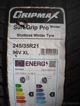 Zimní pneu 245/35 r21