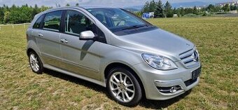 Mercedes B 180