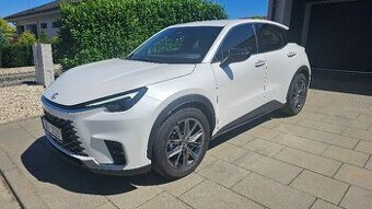 Lexus LBX