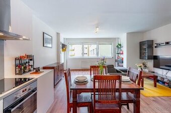 Prodej bytu 3+kk v Polabinách-balkon, sklep, skvělá lokalita