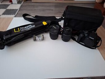Canon 2000 D +příslušenství