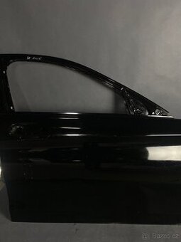 Pravé přední dveře Mercedes W205