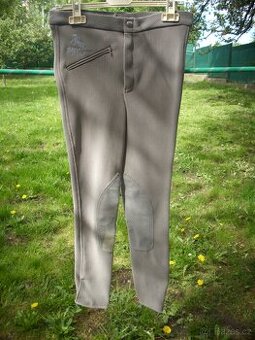 SLEVA-RAJTKY VE VELIKOSTI 164