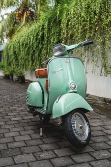 Vespa Piaggio Super 150 (1977)