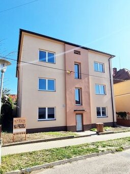 Prodej nově zrekonstruovaných zděných bytů - 1