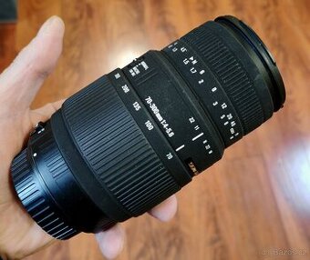 Sigma AF 70-300/4-5.6 DG makro - 1