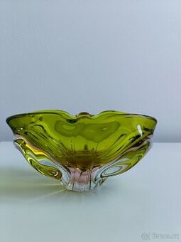 Popelník hutní sklo. Jan Beránek