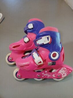 Dívčí kolečkové brusle vel 26-28