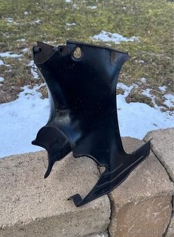 CZ 125 175 250 kyvacka - podsedlove plechy