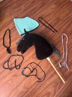 Prodám hobby horse Larden s vybavením