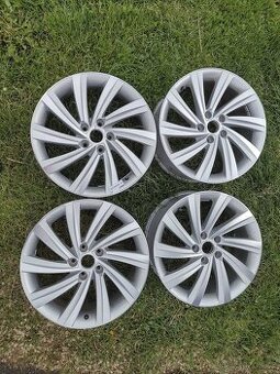 Sadu alu disků Škoda Octavia R18 Perseus