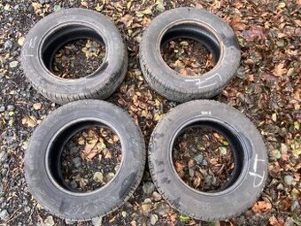 100. 4 x letní pneu 215/65 r16 Nokian wetproof SUV