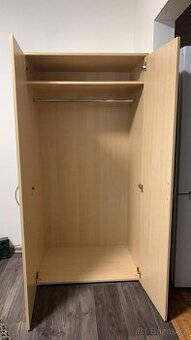 Prodám šatní skříň