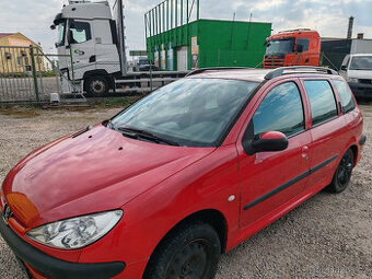 Peugeot 206 SW kombi  1.4 benzín  88koní  rok 2005  177t.Km