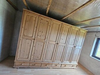 Skříň Celodřevená Jitona Art