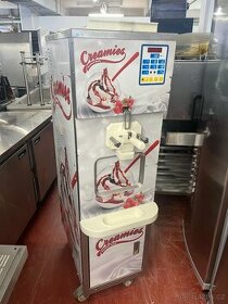 Zmrzlinový stroj Carpigiani .