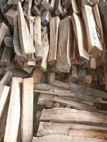 Dřevo na uzení
