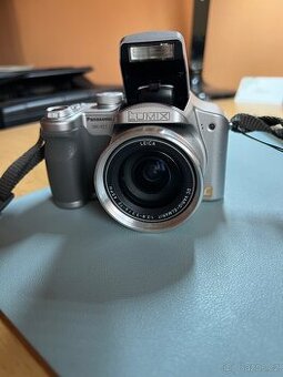 Panasonic DMC-FZ7 Lumix