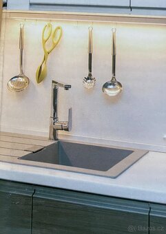 Led zářivka nová  -  kuchyňská linka, 57 cm, 760 lm, 8W