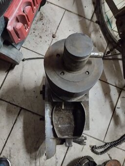 Motor Jawa 250
